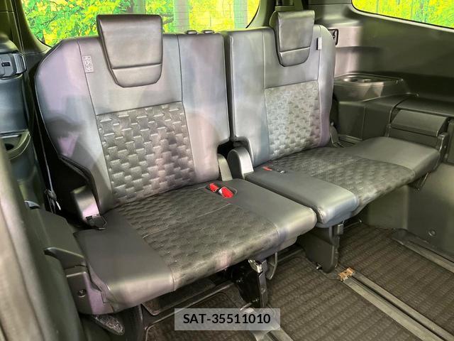Toyota VOXY 2024-08 8874615-8