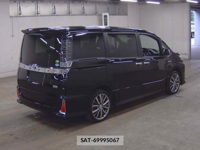 Toyota VOXY 2019-02 8874757-4