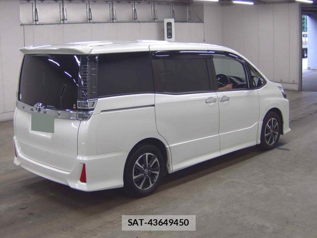 Toyota VOXY 2021-02 8874802-3