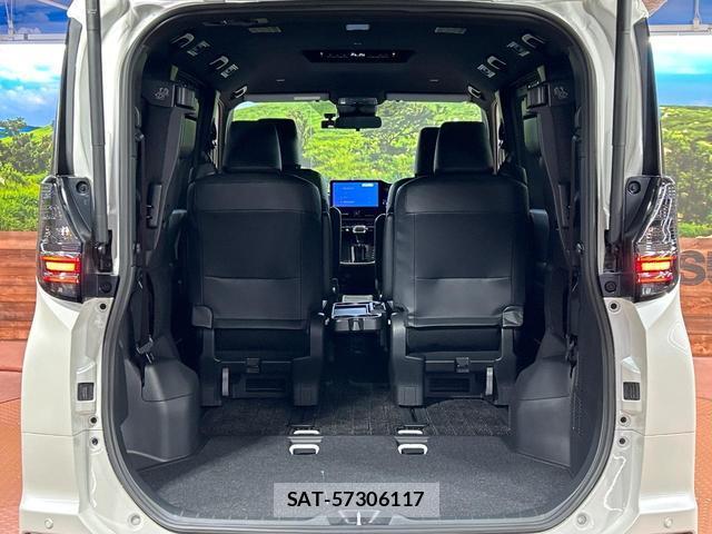 Toyota VOXY 2024-08 8874847-10