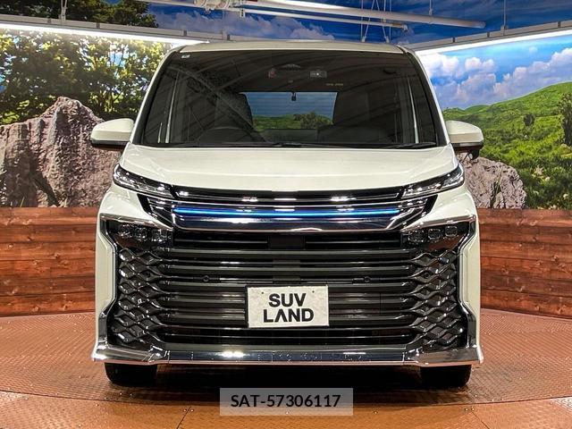 Toyota VOXY 2024-08 8874847-14