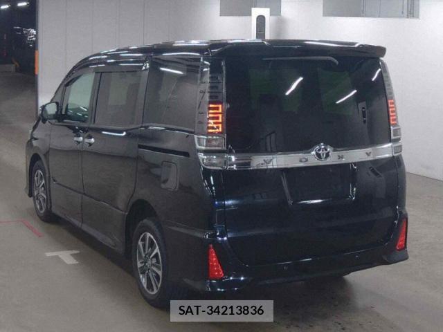 Toyota VOXY 2021-02 8875380-1