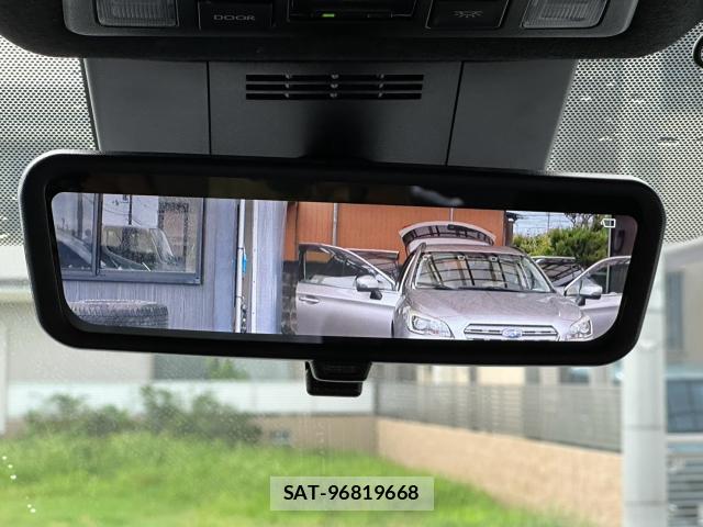 Toyota VOXY 2022-10 8875384-7