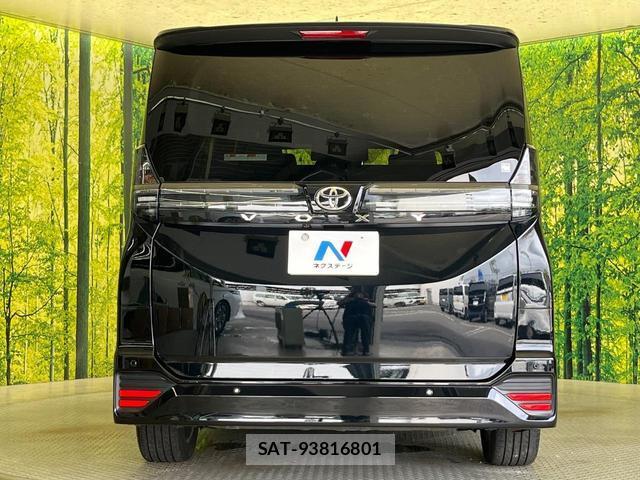 Toyota VOXY 2024-12 8875631-15
