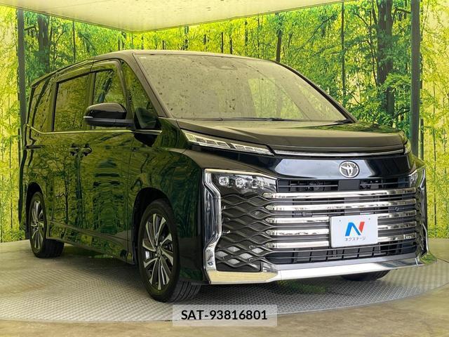 Toyota VOXY 2024-12 8875631-16