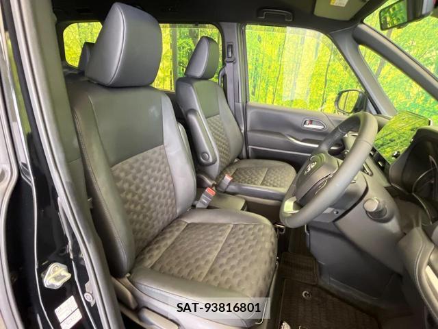Toyota VOXY 2024-12 8875631-7