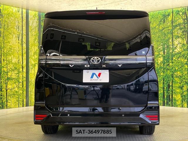 Toyota VOXY 2023-09 8875632-14
