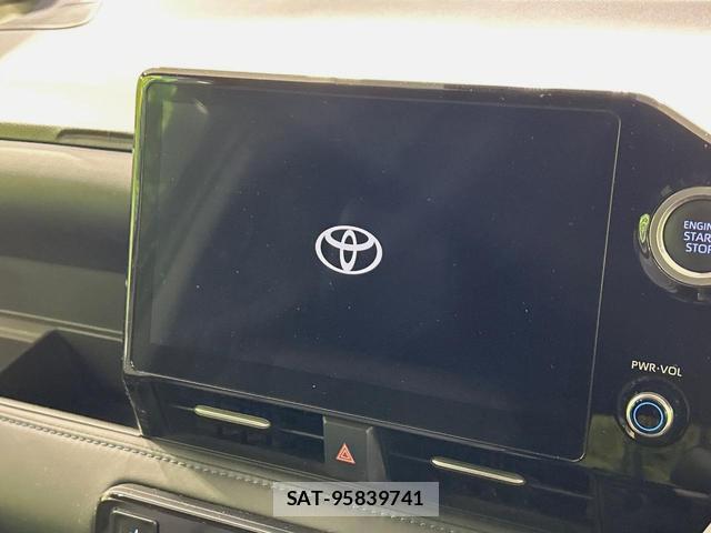 Toyota VOXY 2022-04 8875656-5