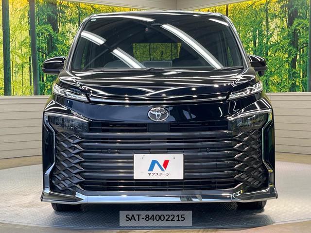 Toyota VOXY 2023-09 8875675-14