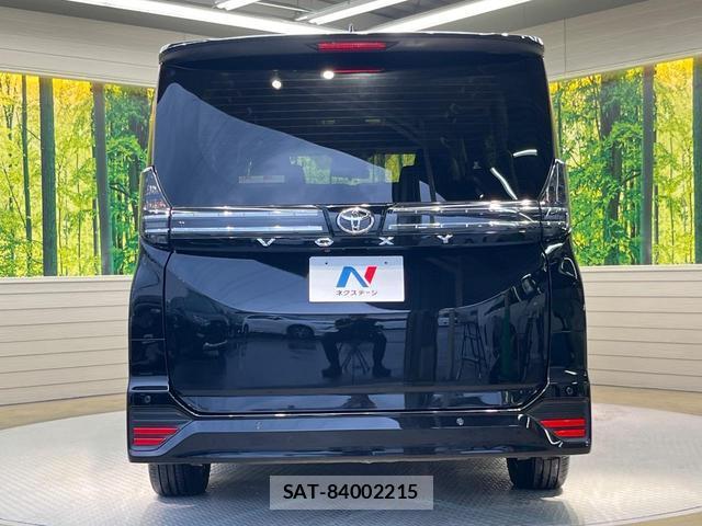 Toyota VOXY 2023-09 8875675-15