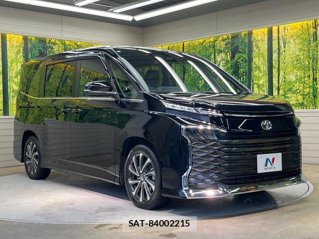 Toyota VOXY 2023-09 8875675-16