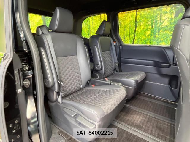 Toyota VOXY 2023-09 8875675-8