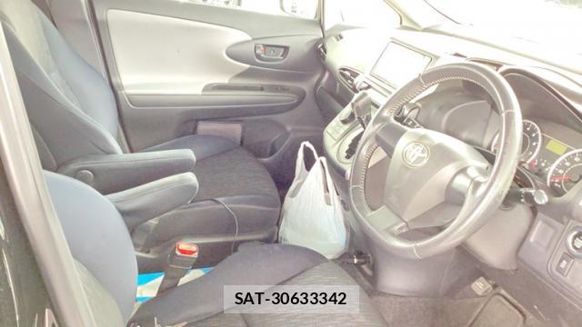 Toyota WISH 2010-06 8873481-14