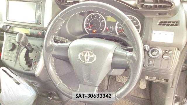 Toyota WISH 2010-06 8873481-8