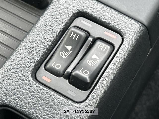 Subaru WRX S4 2017-09 8873189-9