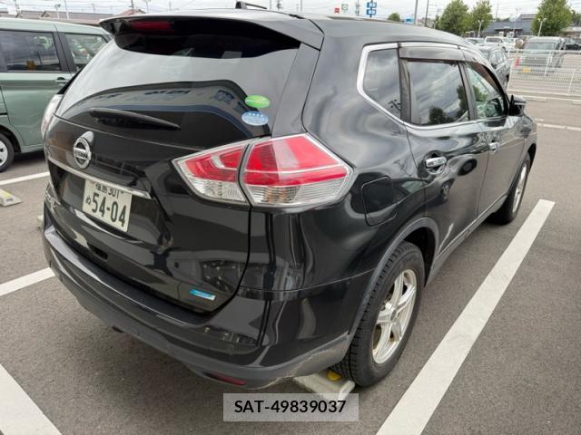 Nissan X-TRAIL 2015-11 8872676-8