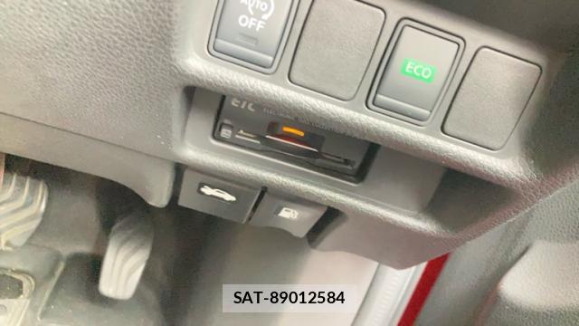 Nissan X-TRAIL 2013-12 8873299-5