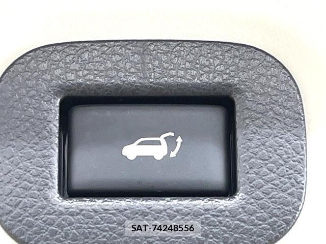 Nissan X-TRAIL 2018-04 8873720-6