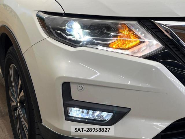 Nissan X-TRAIL 2018-01 8873726-11