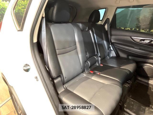 Nissan X-TRAIL 2018-01 8873726-8
