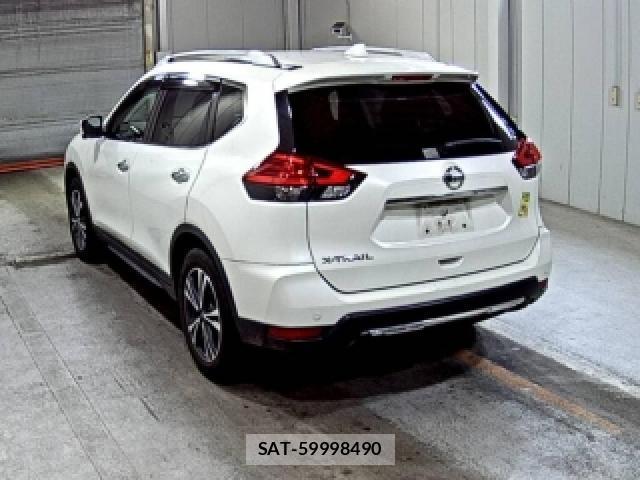 Nissan X-TRAIL 2017-09 8874506-1