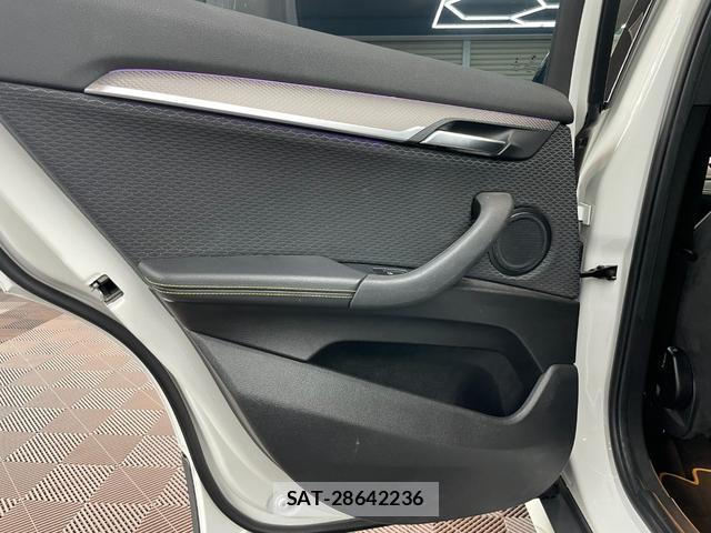 Bmw X2 2018-01 8875550-13