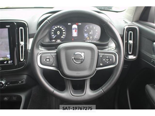 Volvo XC40 2020-10 8874574-13