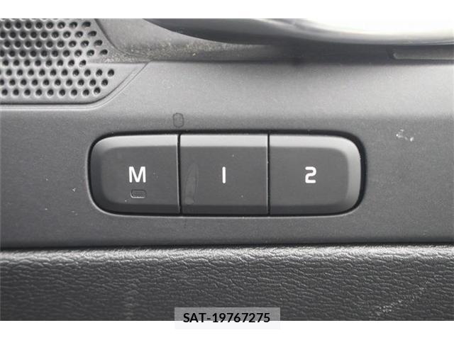 Volvo XC40 2020-10 8874574-3