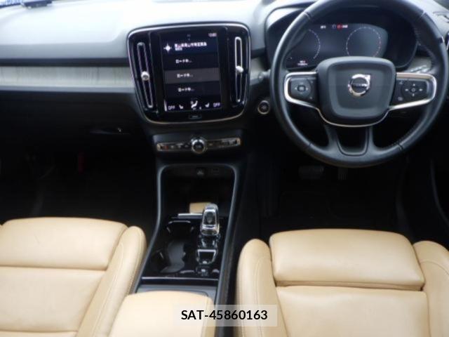 Volvo XC40 2020-01 8874875-2