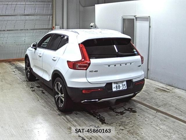 Volvo XC40 2020-01 8874875-3