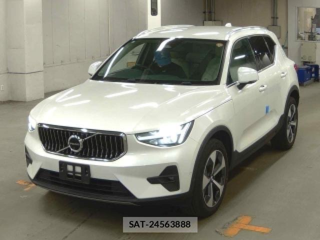 Volvo XC40 2023-06 8874926-0
