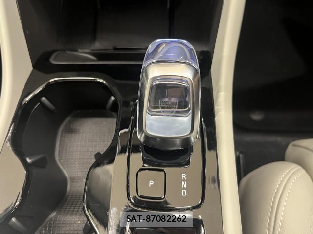 Volvo XC40 2025-09 8875043-13