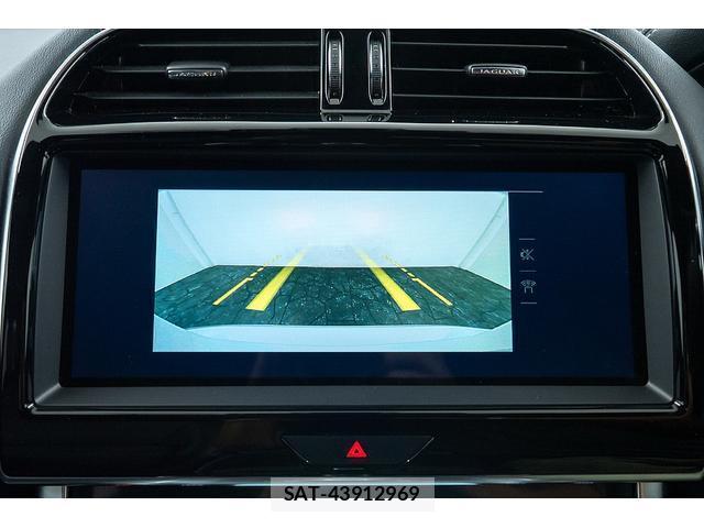 Jaguar XE 2019-12 8874327-4