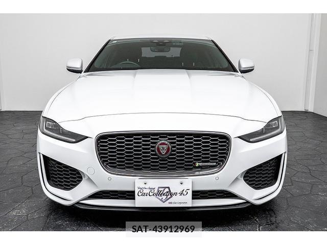 Jaguar XE 2019-12 8874327-5