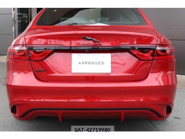 Jaguar XF 2023 8872607-12