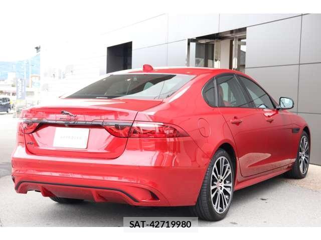 Jaguar XF 2023 8872607-9