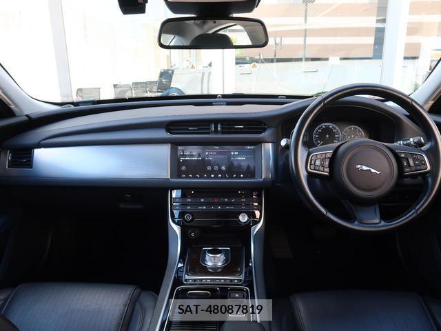 Jaguar XF 2016-02 8873089-1