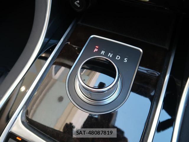 Jaguar XF 2016-02 8873089-15