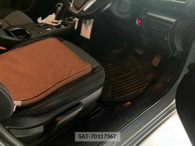 Subaru XV 2017-07 8873075-19