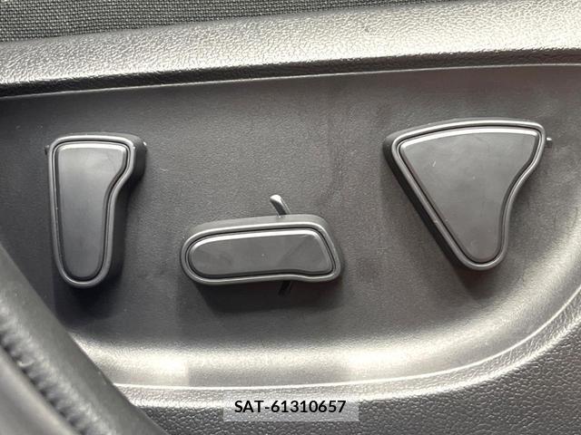 Toyota YARIS CROSS 2025-08 8873225-8