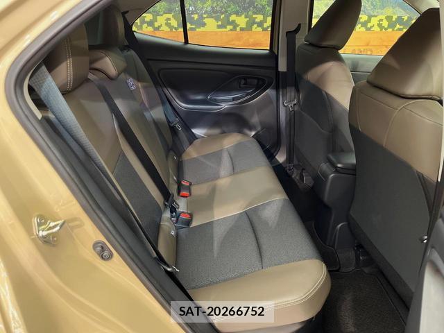 Toyota YARIS CROSS 2025-02 8873339-10