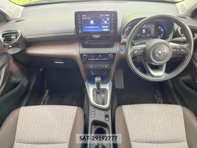 Toyota YARIS CROSS 2023-12 8873585-1