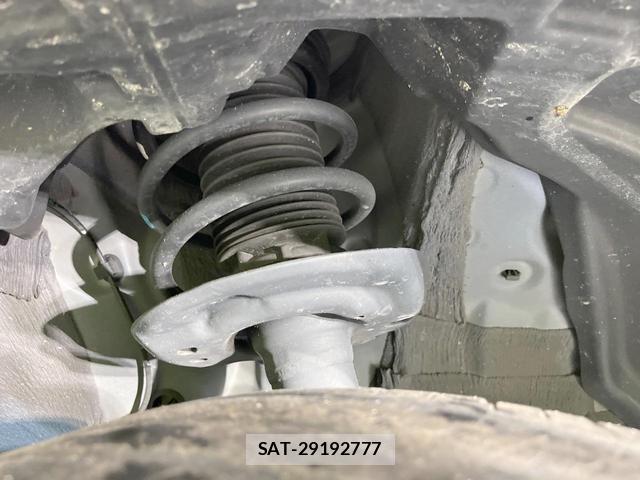 Toyota YARIS CROSS 2023-12 8873585-19