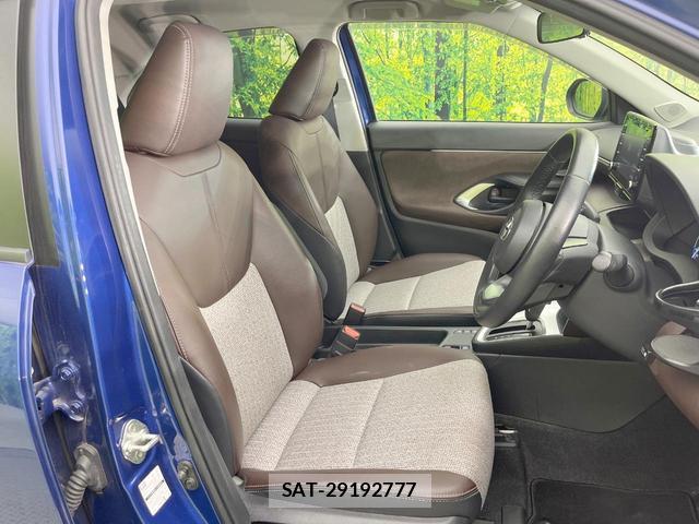 Toyota YARIS CROSS 2023-12 8873585-7