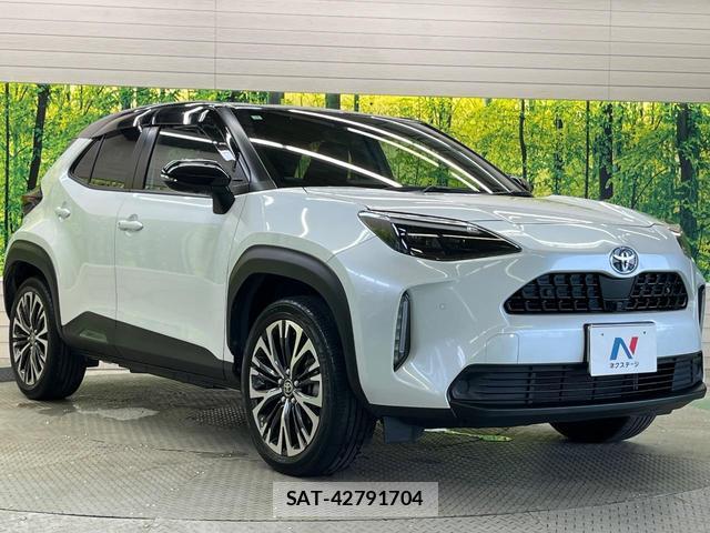 Toyota YARIS CROSS 2023-02 8874288-15