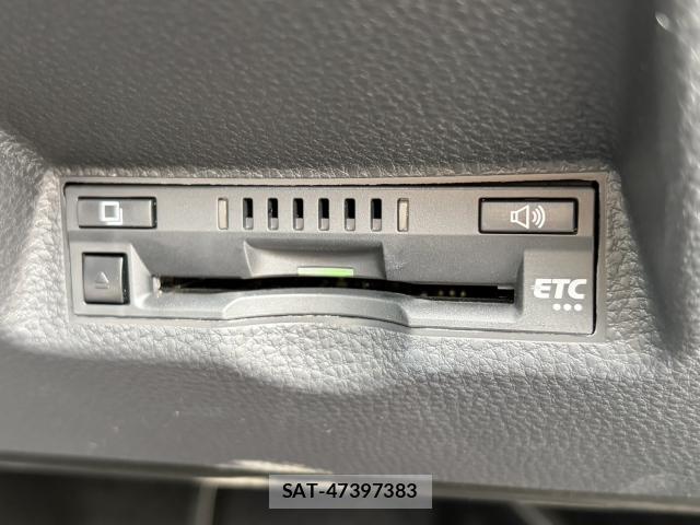 Toyota YARIS CROSS 2023-12 8874313-13