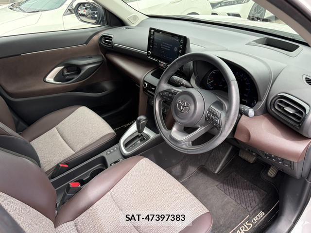 Toyota YARIS CROSS 2023-12 8874313-14