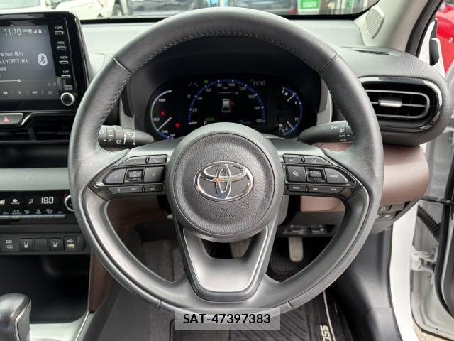 Toyota YARIS CROSS 2023-12 8874313-15
