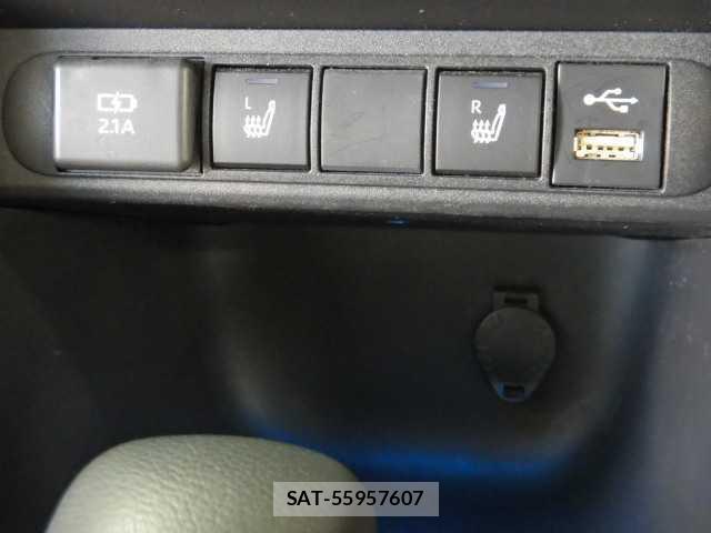 Toyota YARIS CROSS 2022-03 8874356-10