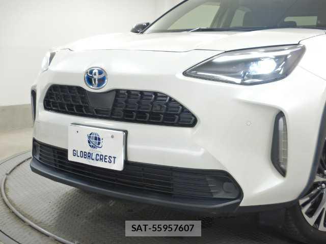 Toyota YARIS CROSS 2022-03 8874356-14